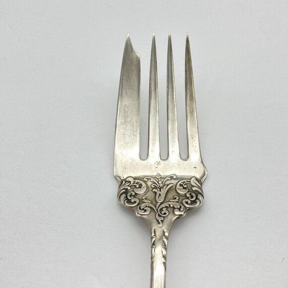 Vintage Holmes & Edwards XIV Serving Meat Fork Silver plate Ornate 7 5/8” Patina - Picture 3 of 8